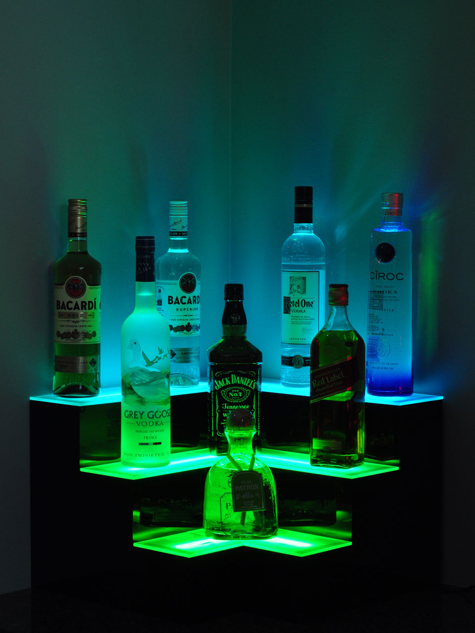 Armana Corner 3-Tier LED Liquor Shelf Display